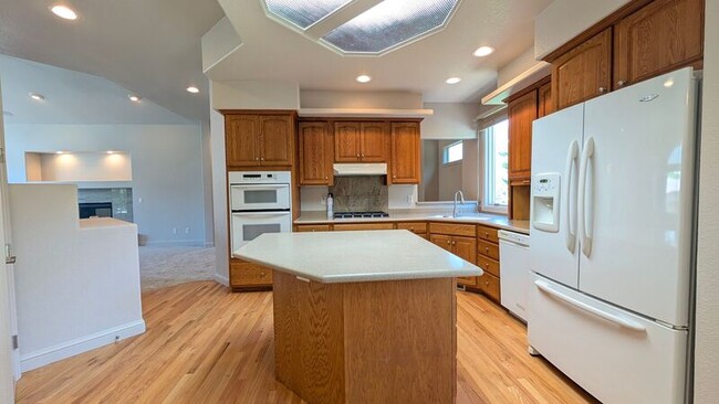 Building Photo - 2795 Stonewall Heights