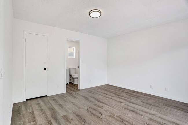 Building Photo - 8211 NW 45th Ct
