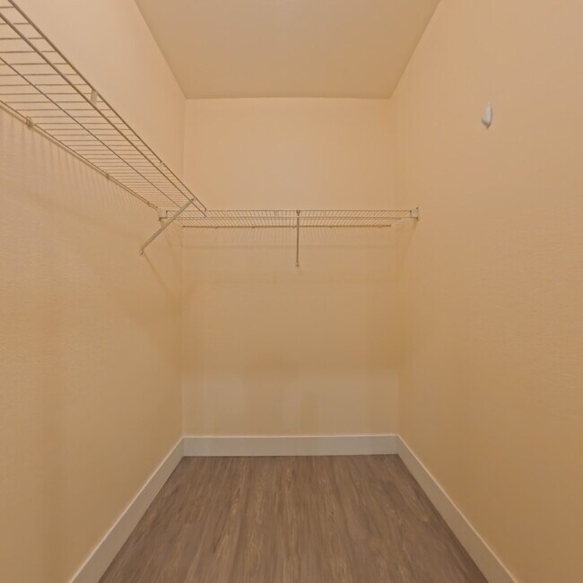 Building Photo - 8000 W Badura Ave