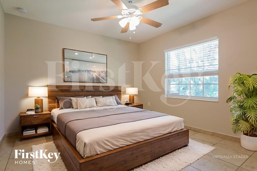 Building Photo - 154 Waldo St