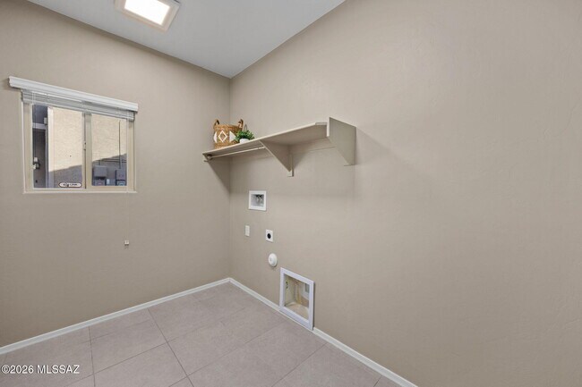 Building Photo - 9627 N Melandra Way
