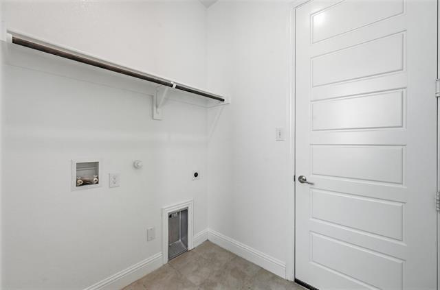 Building Photo - 18136 Lakefront Ct