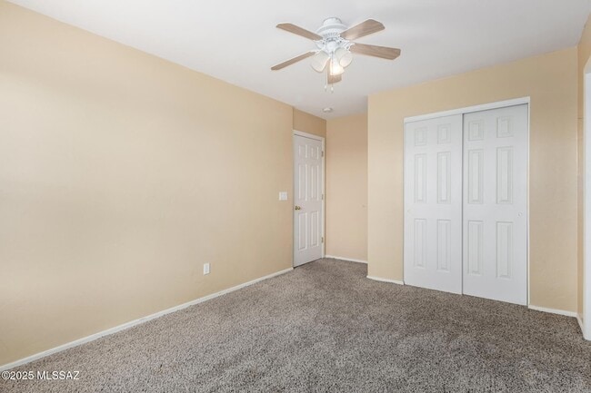 Building Photo - 12996 N Desert Olive Dr