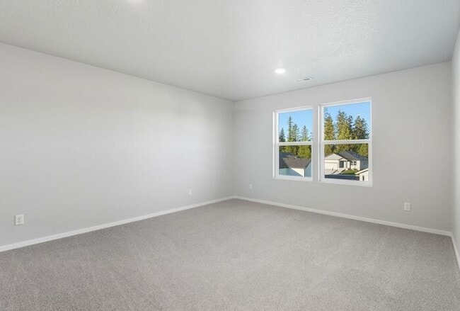 Building Photo - Spacious 4-Bedroom Home with Loft, 3 Baths & 3-Car Garage
