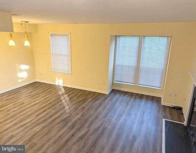 Building Photo - 14449 Gringsby Ct