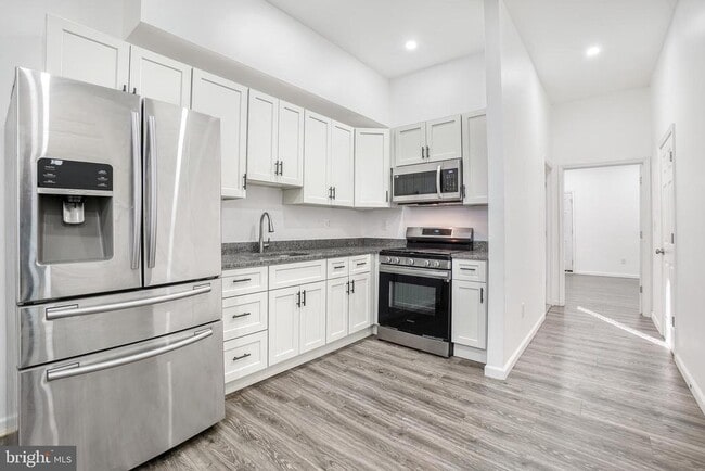 Building Photo - 1339 W Lafayette Ave