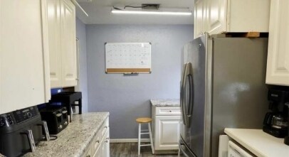 Building Photo - 1508 N Woodridge Ave