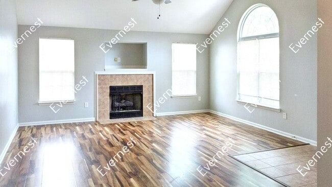 Building Photo - 6007 Patricia Ryan Dr