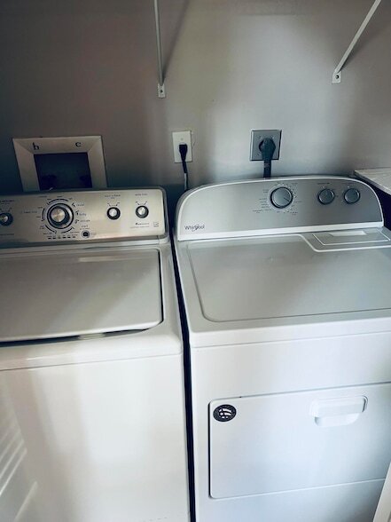 Building Photo - 1634 SW Crossing Cir