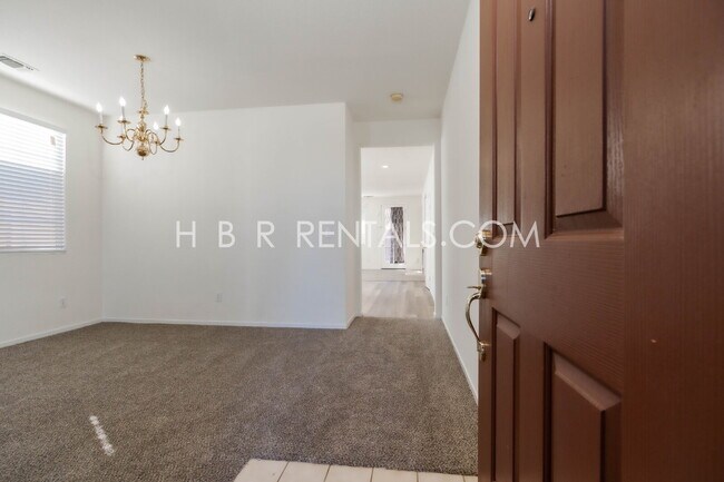Building Photo - Charming 3-Bedroom Home with a Beautiful Pool in Lathrop! *POOL SERVICE INCLUDED*