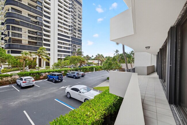 Building Photo - 4200 N Ocean Dr