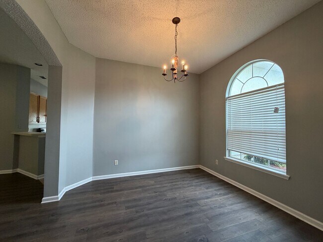 Building Photo - 3041 Southhall Ct