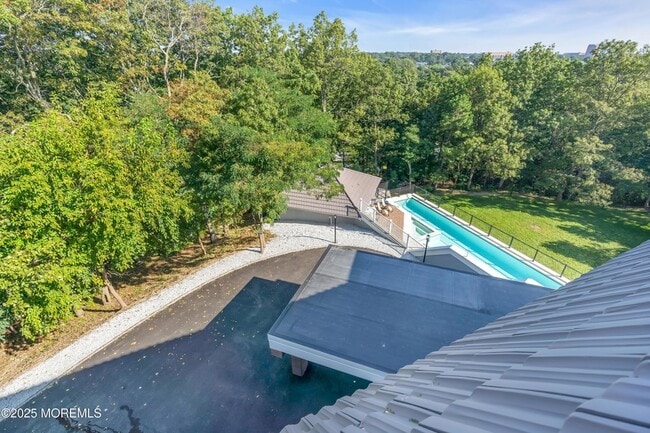 Building Photo - 401 Overlook Dr