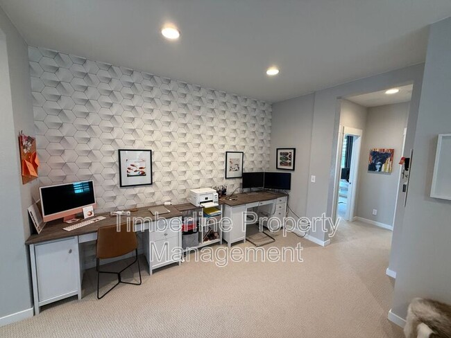 Building Photo - 2211 W 166th Ave