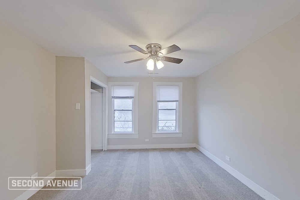 Building Photo - 1709 1st St S