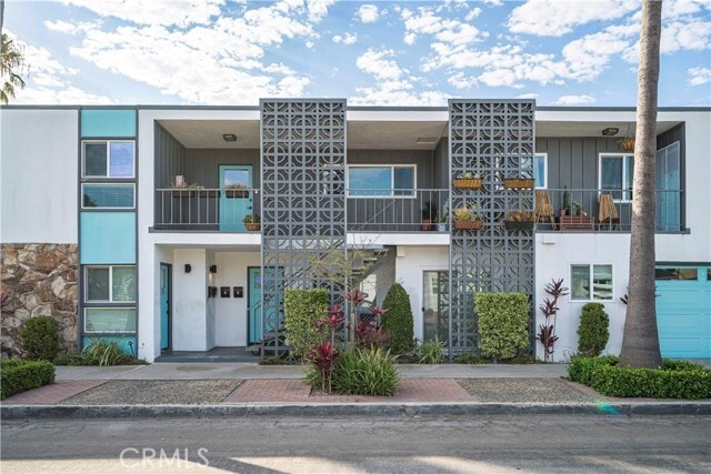 Building Photo - 6000 Appian Way