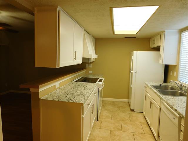 Building Photo - 2051 Embassy Way