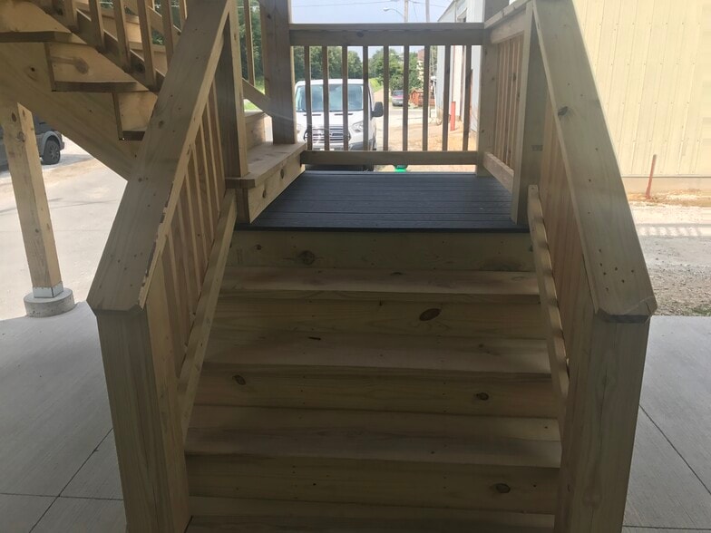 Building Photo - 426 Main St