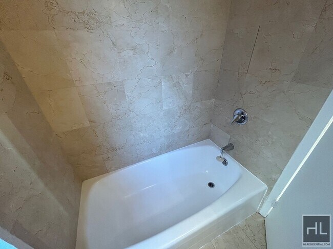 Building Photo - Fourth Avenue