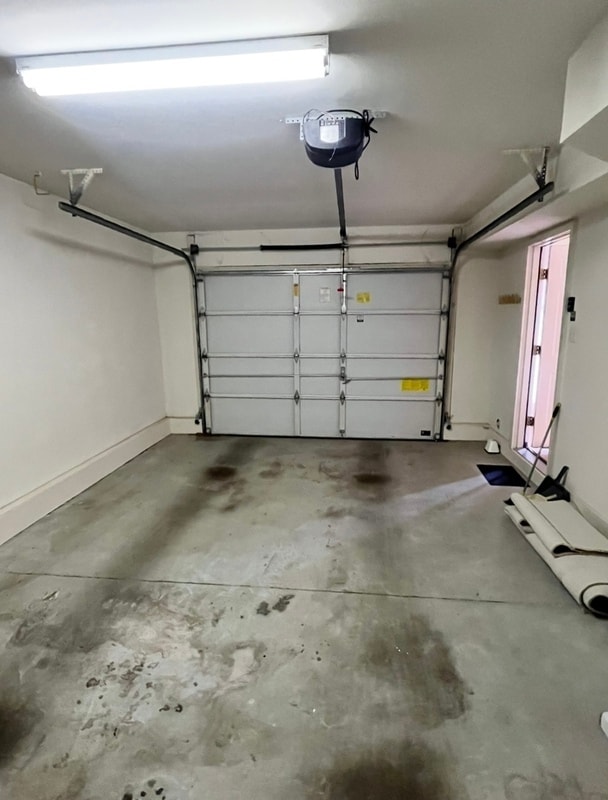 Building Photo - 367 Mainsail Dr