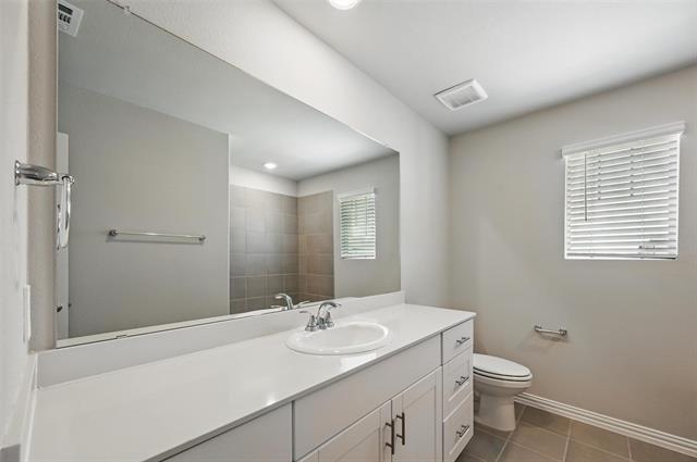 Building Photo - 515 Ezra Ln