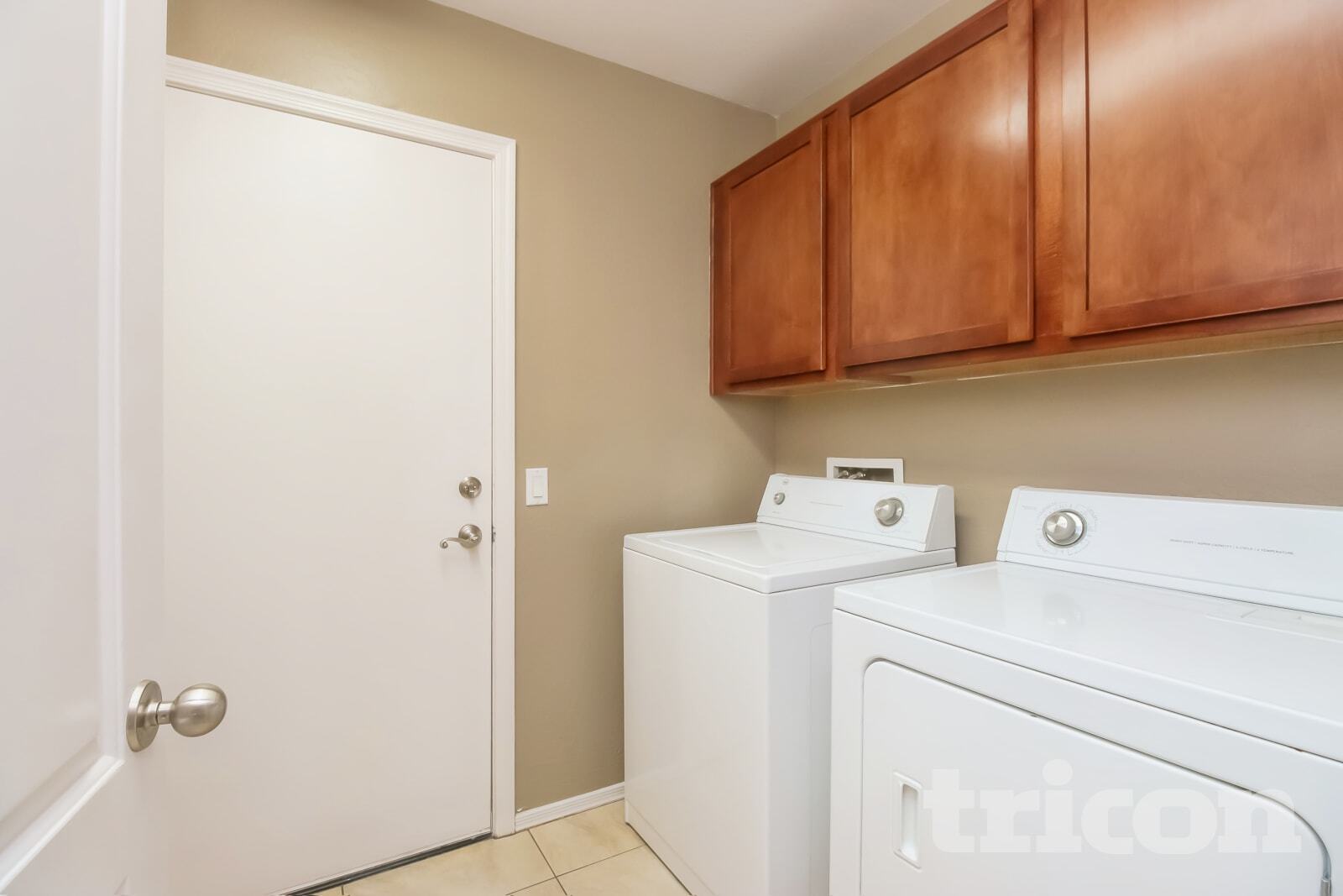 Building Photo - 19101 N Meghan Dr