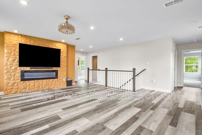 Building Photo - 8518 Kingsland Pk Dr