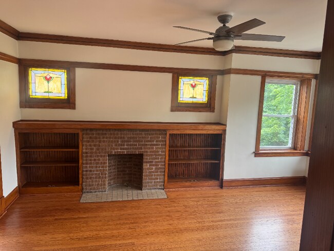 Building Photo - 4211 W 25th Pl
