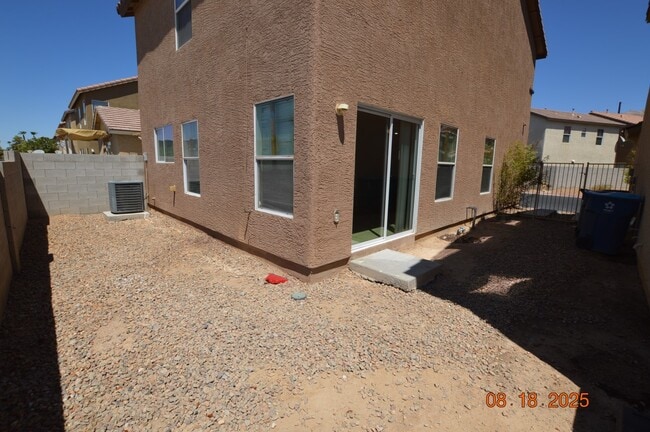 Building Photo - 1259 S Sweet Orange St