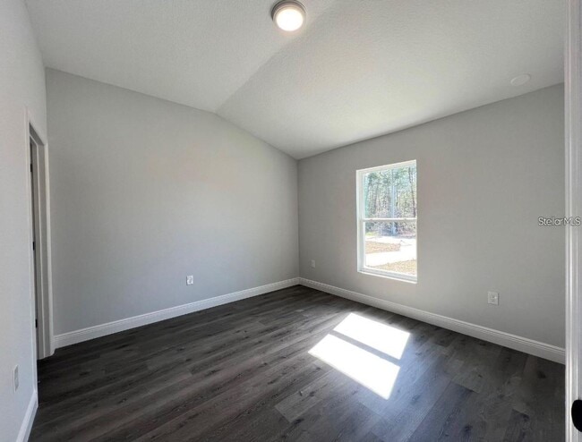 Building Photo - Charming 3-bedroom, 2-bathroom home nestle...