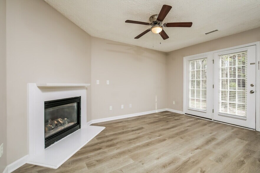 Building Photo - 209 Mingocrest Dr