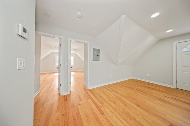 Building Photo - 42 Waterville St