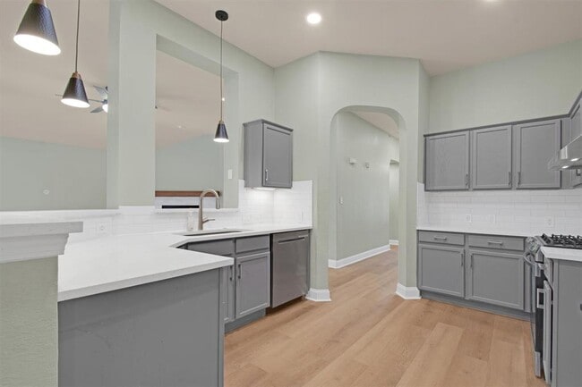 Building Photo - 4900 Tiger Lily Way