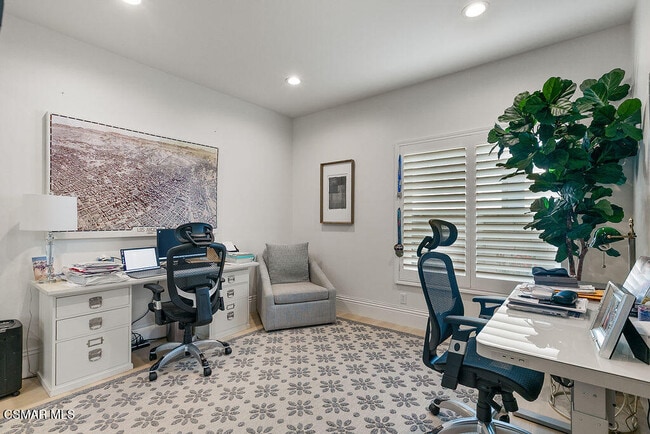 Building Photo - 2181 Brookfield Dr