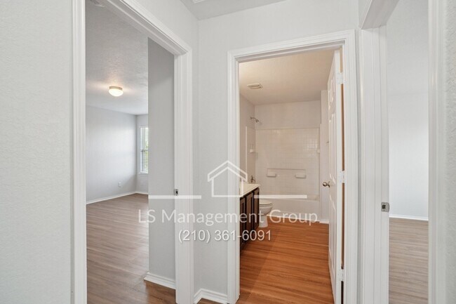 Building Photo - 6018 Upland View