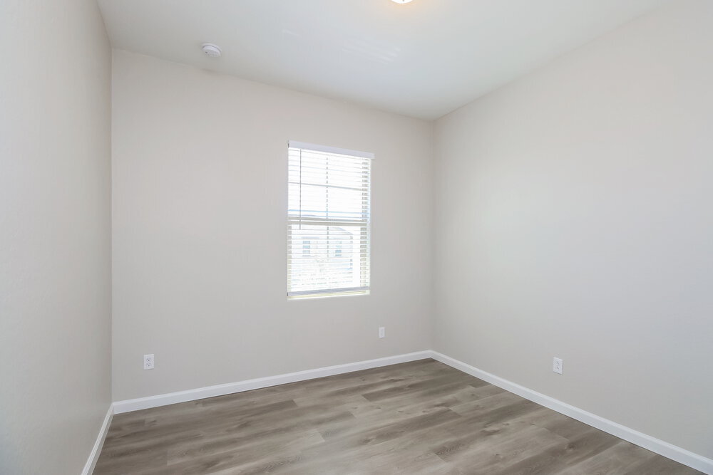Building Photo - 2357 S Lorena