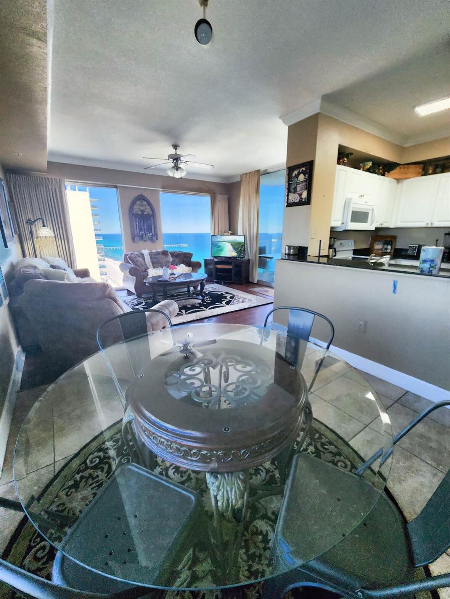 Building Photo - 16819 Front Beach Rd