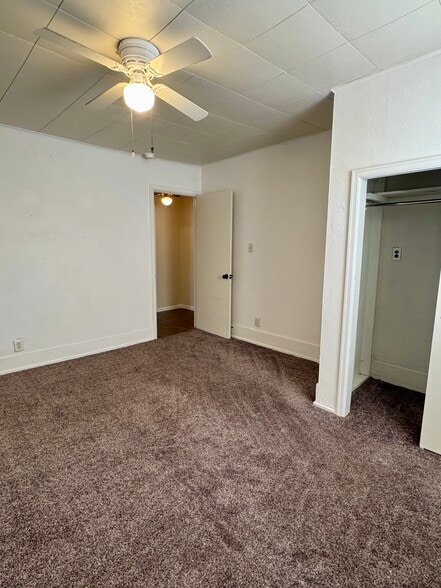 Building Photo - 2422 1st St