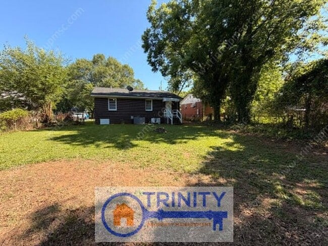 Building Photo - Your new home awaits!