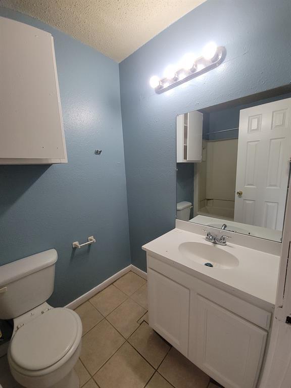 Building Photo - 8714 Valley Song Dr