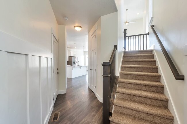 Building Photo - Modern Row End Townhome w 2 car attached g...