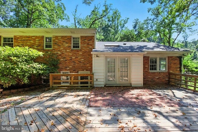 Building Photo - 9104 Hamilton Dr