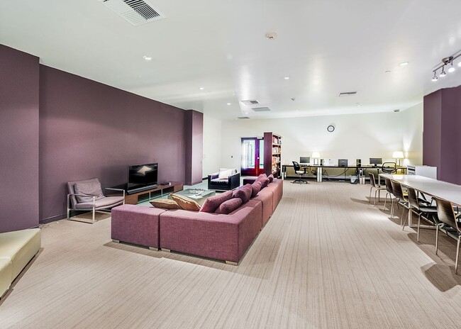 Building Photo - Clean and Bright Studio Apartment Downtown at The Montage- Utilities included!