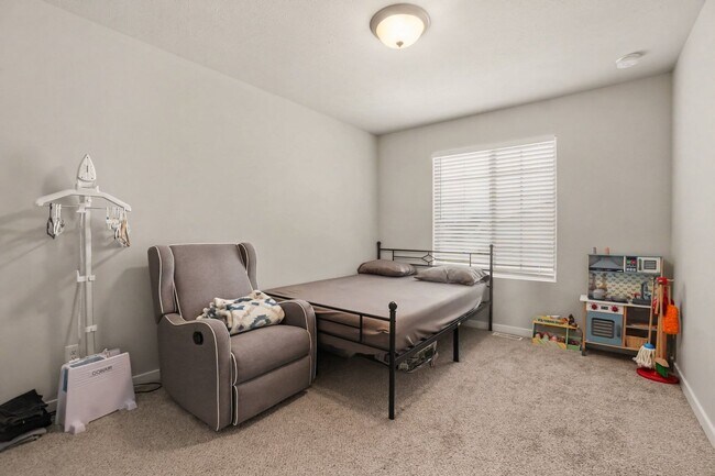 Building Photo - Beautiful Bellevue Home Close to Offutt AFB