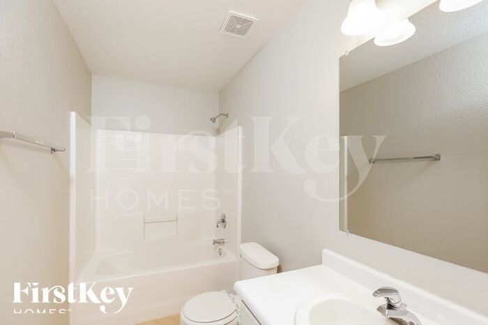 Building Photo - 8330 W Hughes Dr