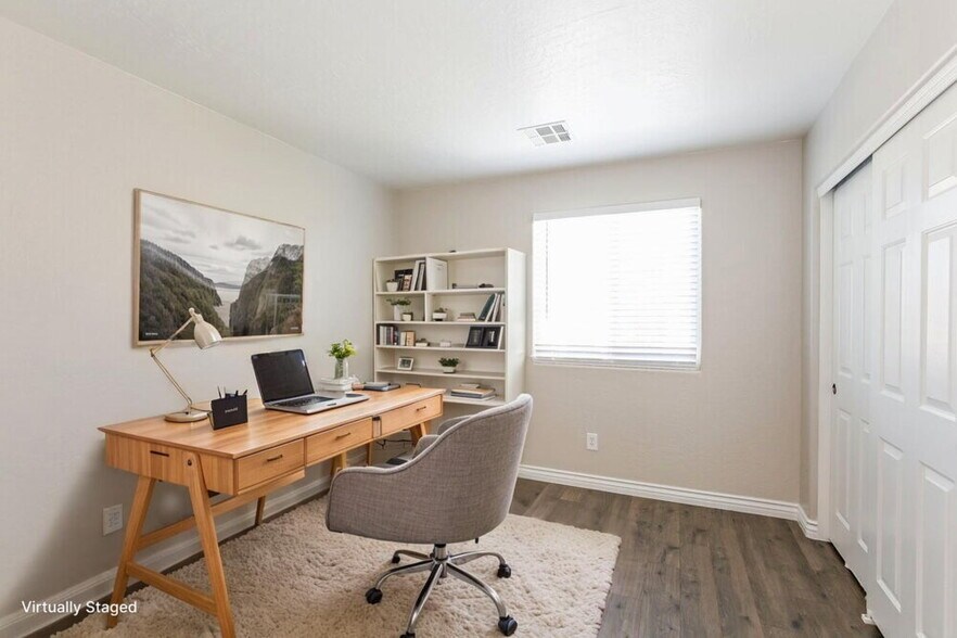 Building Photo - 7113 Mercurio Ave