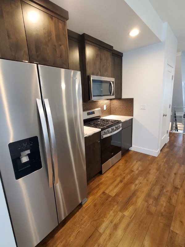 Building Photo - 2183 525 W