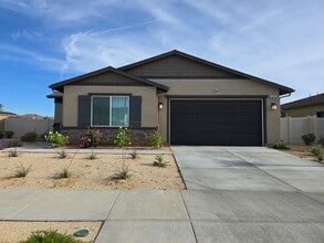Building Photo - 3336 Emerald Ln