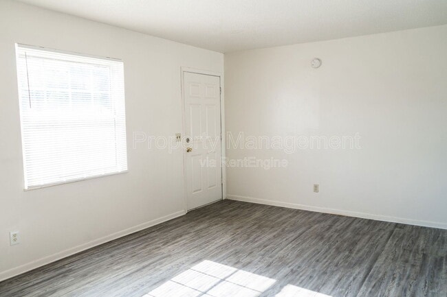 Building Photo - 3104 E Gov John Sevier Hwy