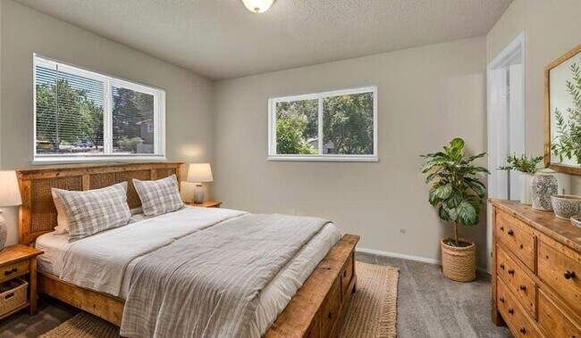 Building Photo - MOVE IN SPECIAL! 3-bedroom Rancher in Coun...